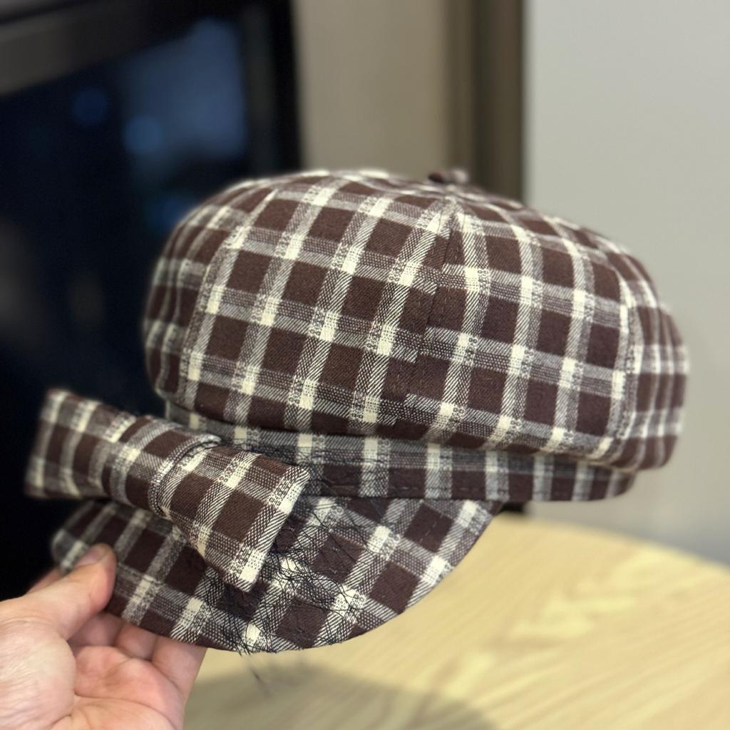 Korean-style vintage plaid beret for women, versatile for spring and autumn, makes the face look smaller, niche cloud-style artist hat