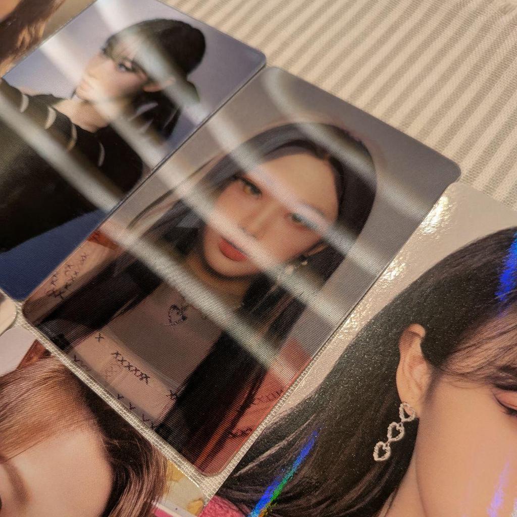 [USED] Aespa Gisele Poster, Trading Cards, and Other Set