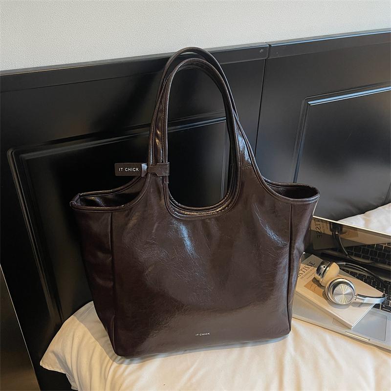 Large Capacity Commuter Tote Bag Women's Underarm Bag Shoulder Handbag