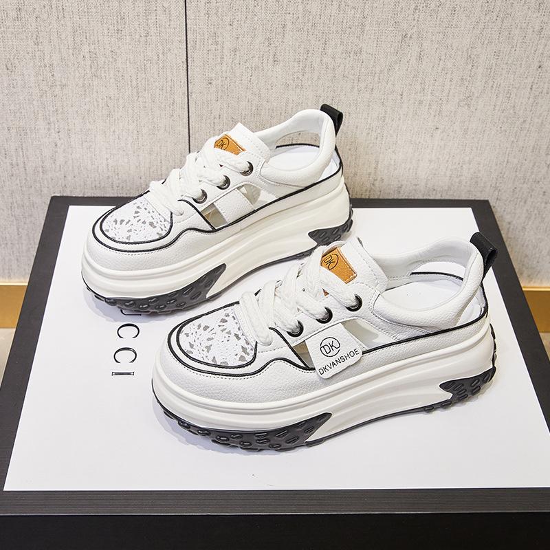 Thick-soled bag head sandals, new retro hollow breathable dad shoes in summer 2025, versatile and heightening small size women's shoes