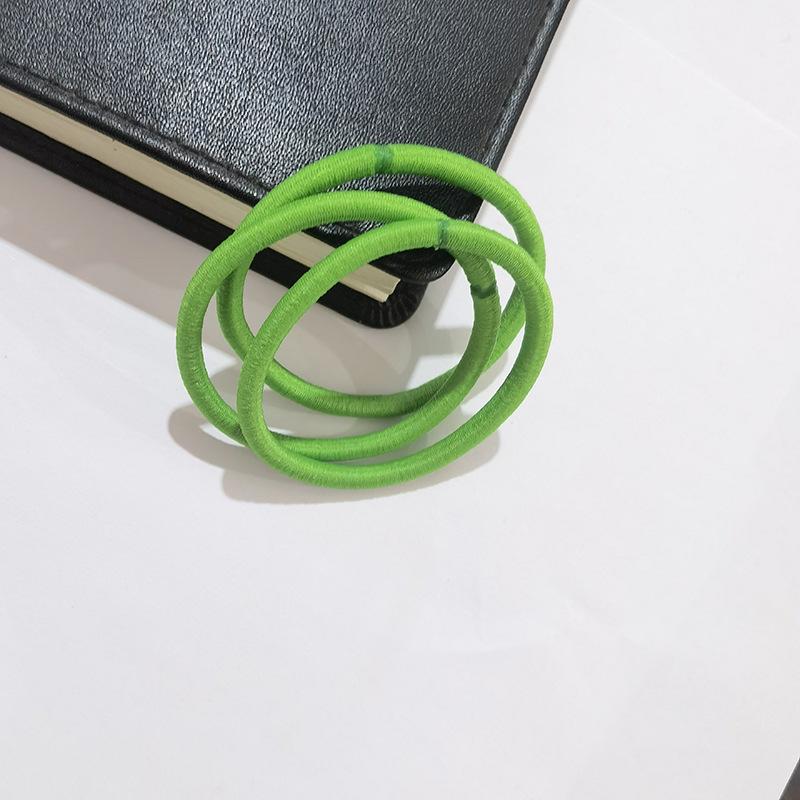 

Утолщенная высокоэластичная резинка для волос не деформируется и не рвется легко. Используется как основа для резинки для волос green 100pcs