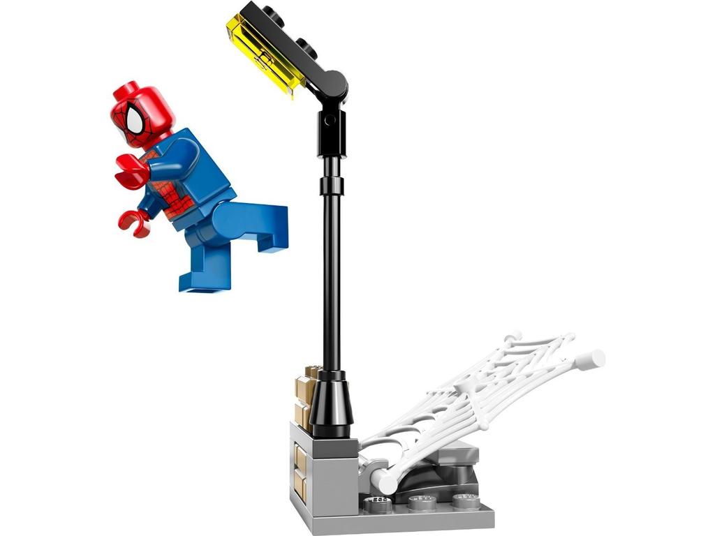 LEGO Super Heroes Doctor Octopus Truck Robbery 76015