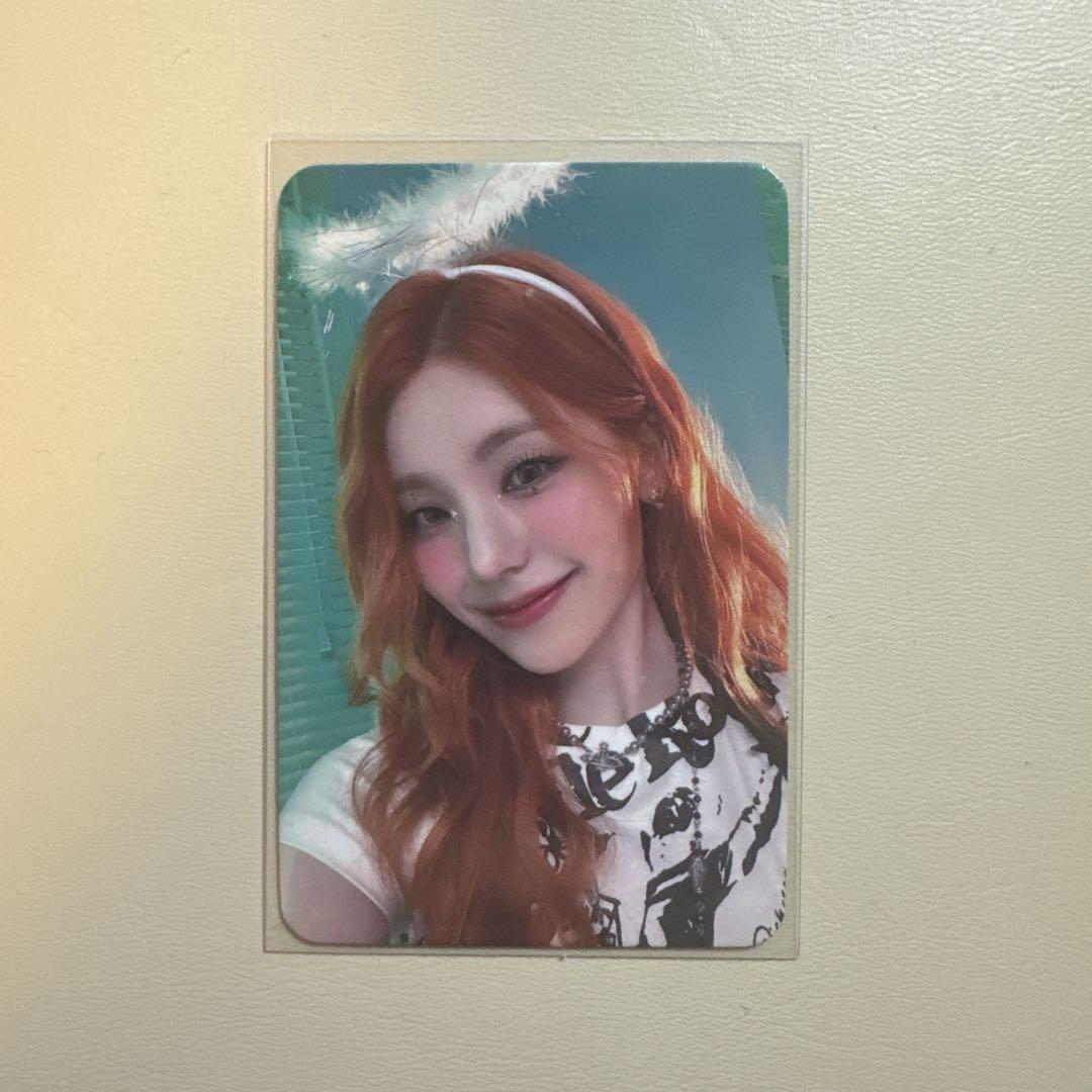 

[Б/У] ITZY born to be MMT Йеджи торговая карточка