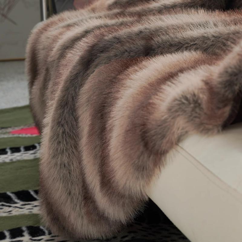 Luxury Faux Fur Blanket High-end Bed Fox Fur Blankets For Beds Plaid on The Sofa Cover Decoration Home Blankets And Throws