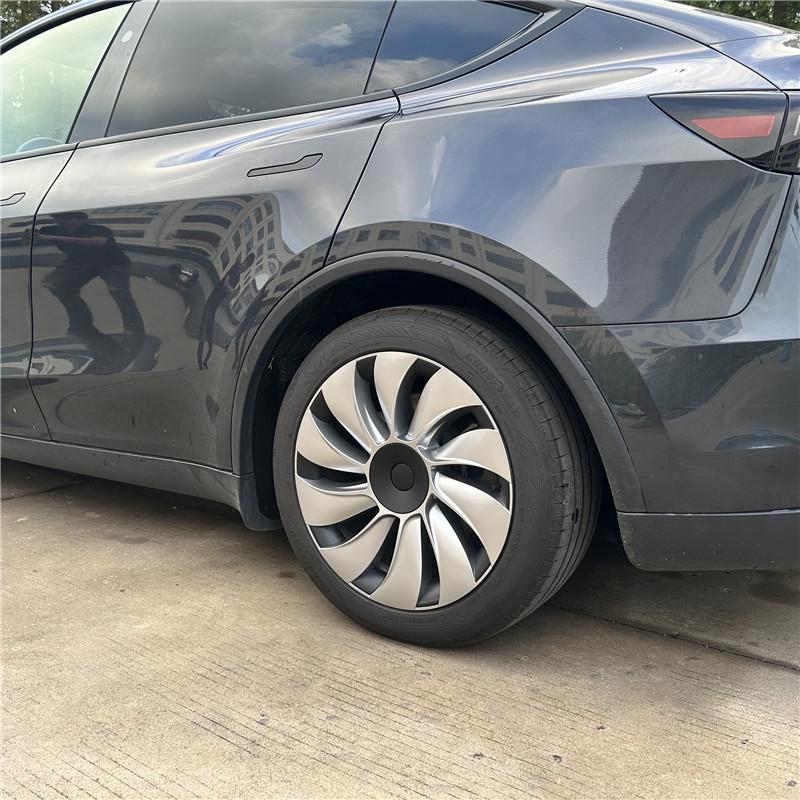 19-Inch Full-Coverage Asymmetrical Wheel Cover for 2025 Y-Cyclone Model