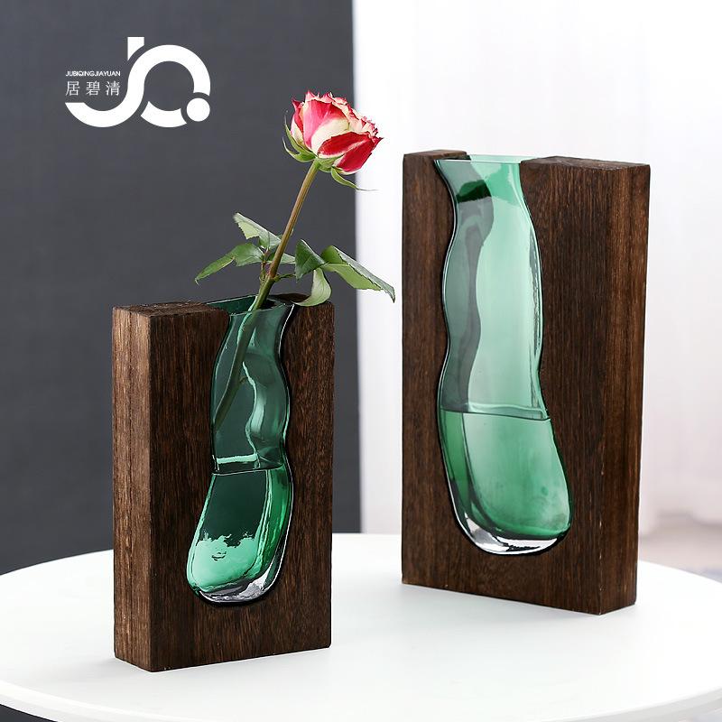 Pastoral style log house glass vase