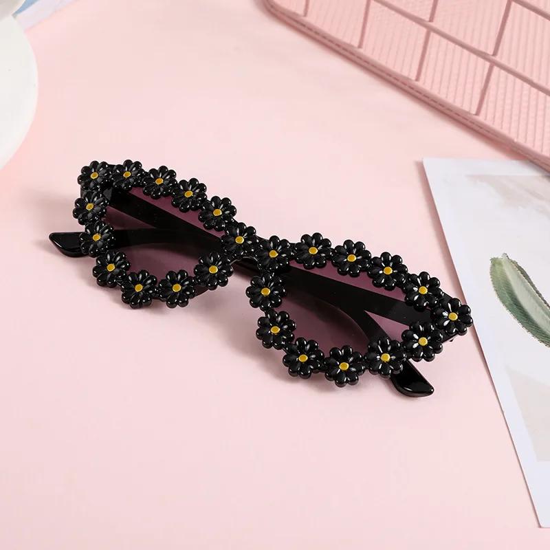 

Kids Flower Sunglasses Girls Cat Eye Frame Glasses Children Cute Daisy Shades Outdoor UV Protection Party Eyewear
