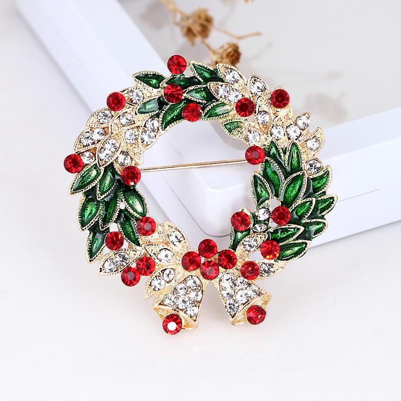 Lanhao Christmas Cartoon Leaf Wreath Brooch Pin XZ4575