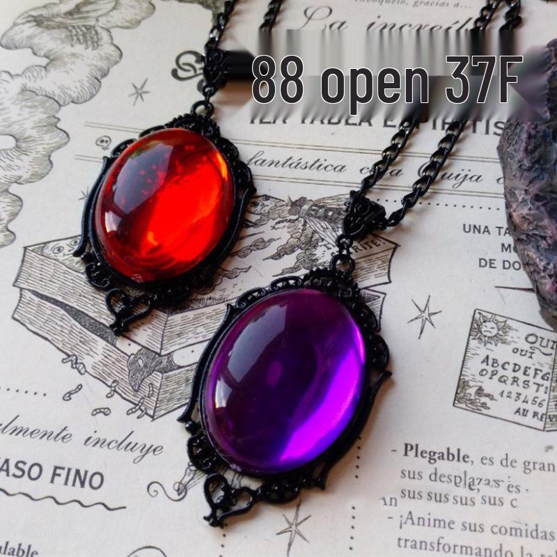 

Stardust Gothic Quartz Crystal Pendant Necklace - Halloween Magic Jewelry красный