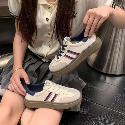 Chaussures de sport décontractées pour femmes, style collège, semelle épaisse, couleurs assorties, nouvelle mode, polyvalentes, confortables, légères