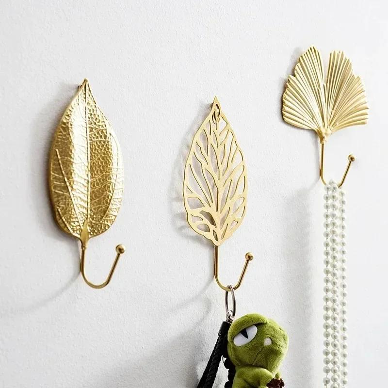 Nordic Style Hooks Gold 1Pc Hanging Storage Rack Wrought Iron Hook Wall Hanger Creative Leaf Shape for Home Bathroom Decoration