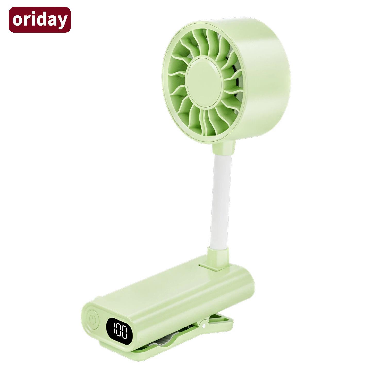 

2026 New 360° Portable Hose Clip Fan with Digital Display – Handheld & Desktop Use 55x31x198mm