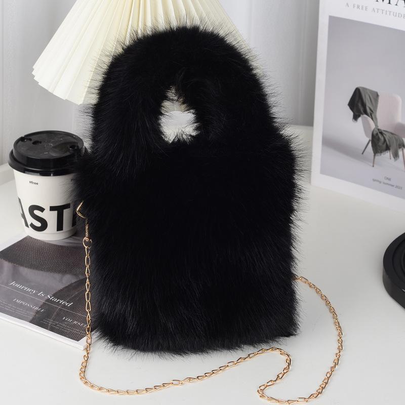 New plush clutch bag imitation fox hair tote bag autumn and winter handbag versatile chain messenger bag