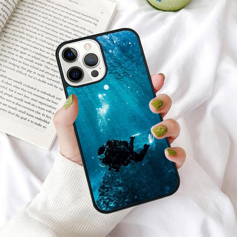 Dive Scuba Diver Shark Diving Phone Cases for iPhone 17 Air 16 15 14 12 13 PLUS 11 PRO MAX Back Cover Fundas