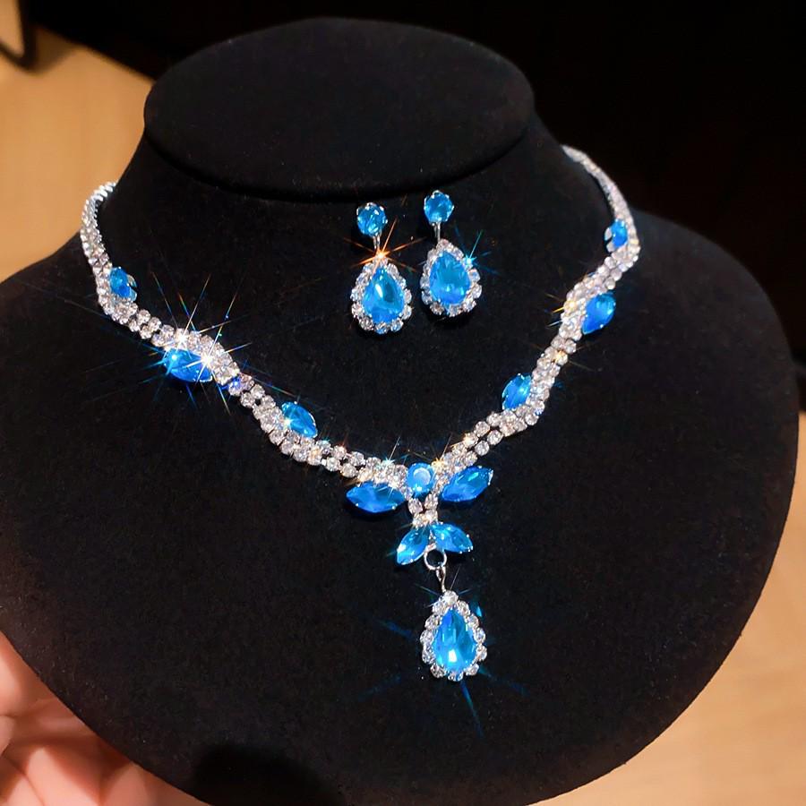Set di Orecchini e Collana con Diamanti a Goccia: Lussuosa Collana Girocollo con Pendente Gioiello per Donna