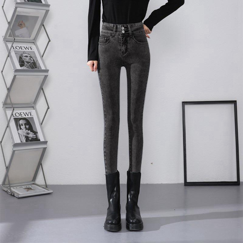 Women's High-Waisted Double-Button Light-Wash Skinny Jeans: Slim-Fit, Nine-Point Pencil Style