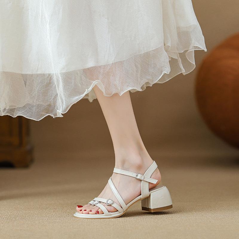 

High-heeled thick-heeled sandals women s summer new silver square-headed open-toed sandals 40 абрикосовый