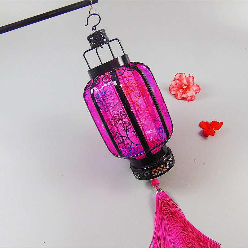 Hanfu Style Antique Handheld Lantern - Iron Art, Luminous Palace Lantern, Chinese Style Photography Prop, Flower Design