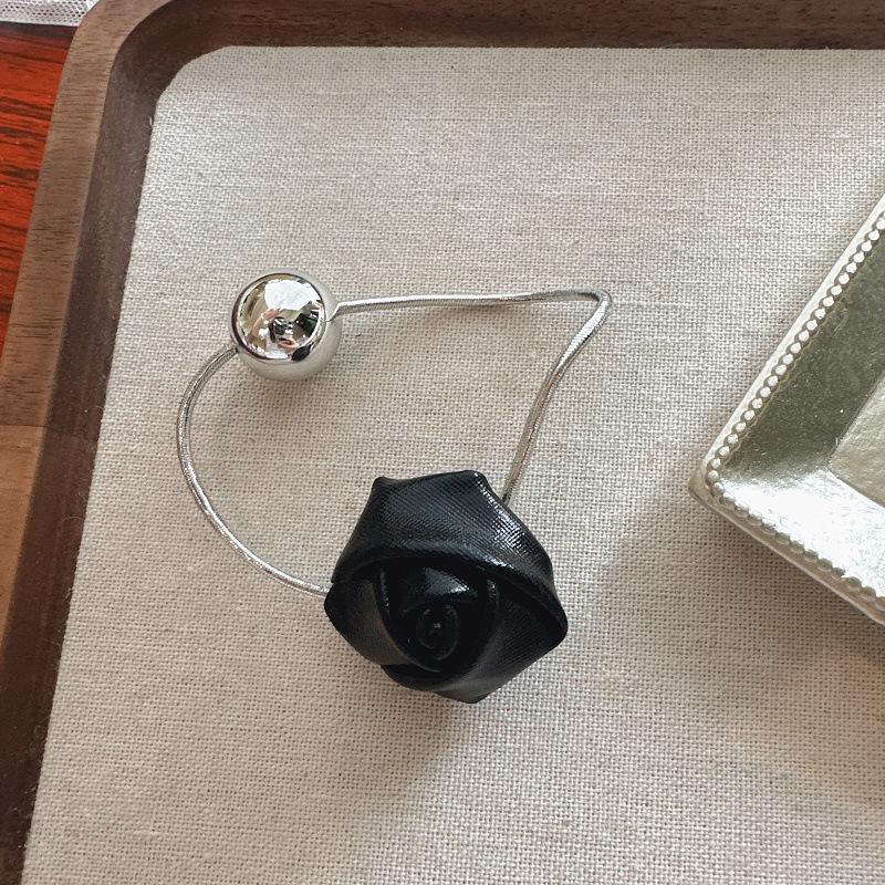 

Винтажная пряная сладкая серебристая роза из искусственной кожи заколка для волос и резинка для хвостика