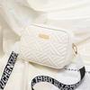 New Embroidered Thread Bag Fashion Camera Bag Wide Shoulder Strap Simple Shoulder Messenger Bag Women's Bag