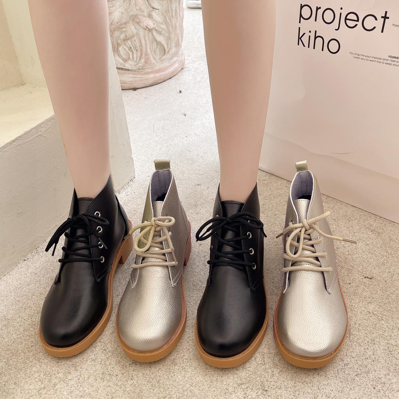 Ботинки большого размера 43 с плоским круглым носком для женщин 2024 года — фото 5