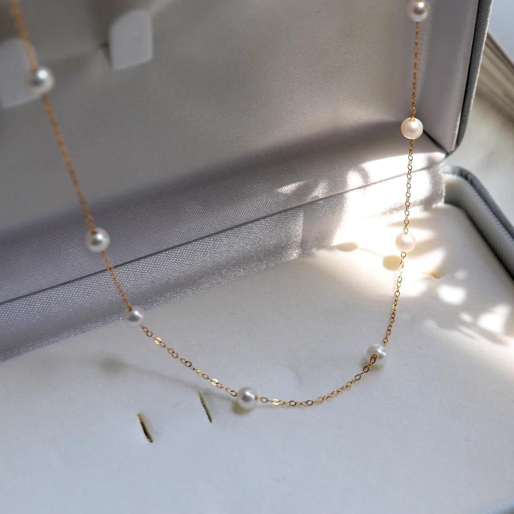 Französischer Süßer Stil Gänseblümchen Schlüsselbein Kette Halskette - Titanstahl, Kleine Perle, Farbecht, High-End Nischen Accessoire für Damen