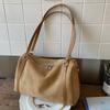 Large Capacity Retro Shoulder Pillow Bag Women's 2025 Autumn New Trendy Fashion Matte Foreign Style Messenger Handbag