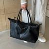 Women's Daily Fake Knitted Large Capacity Waterproof Handbag Travel Bag Household Clothing Storage Bag