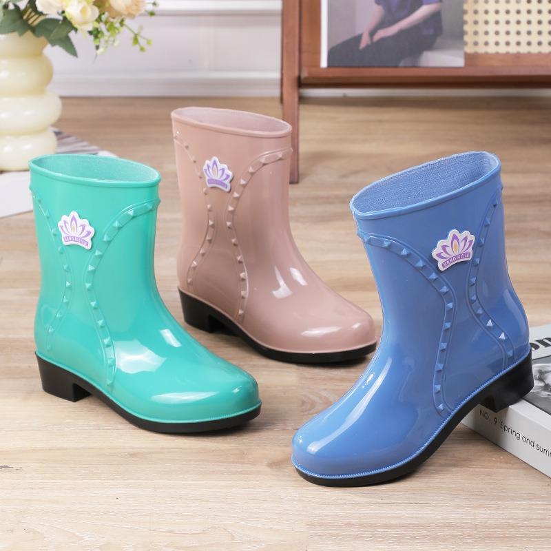Rain Shoes Women's Short Tube Spring and Autumn Wear-resistant Water Boots Non-slip Thick-soled Low Tube Rain Boots Casual Water Shoes Women