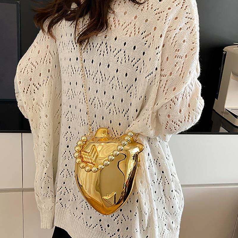 Luxury Acrylic Banquet Bag Heart aped Women's Bag 2025 New Hard Shell Box Bag Chain Strap Crossbody Bag Phone Bag Trendy