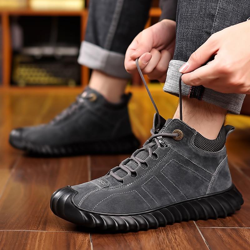 Fashion Winter Pig Leather Velvet Warm Cotton Shoes for Men New Designer Soft-soled Casual Men's Shoes Fashion Light Ankle Boots Male