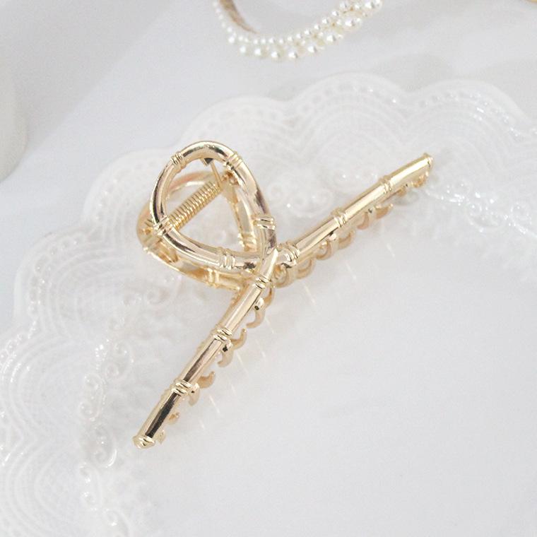 High-End Metal Shark Hair Clip - Elegant Hairpin Bow Accessory