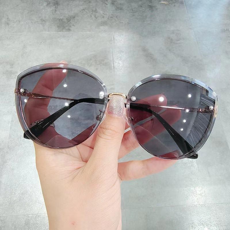 

Новые модные женские овальные солнцезащитные очки без рамок с градиентом, очки для вождения серый