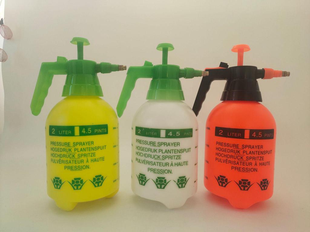 Available: 2L Plastic Handheld Pump Sprayer for Flower Watering - Gardening Tool