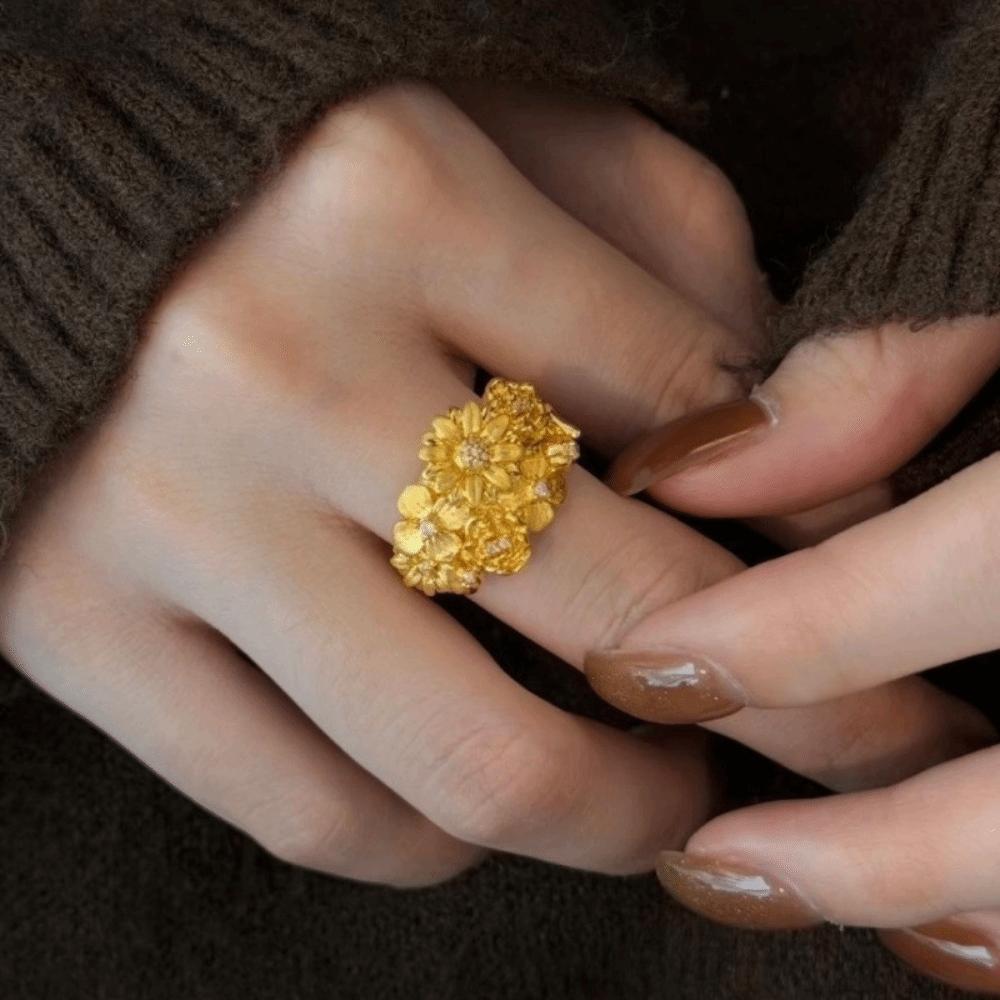 Glittering Floral Adjustable Ring Luxury Gold Plated Ring Rhinestone Accent Ring Women Accessories