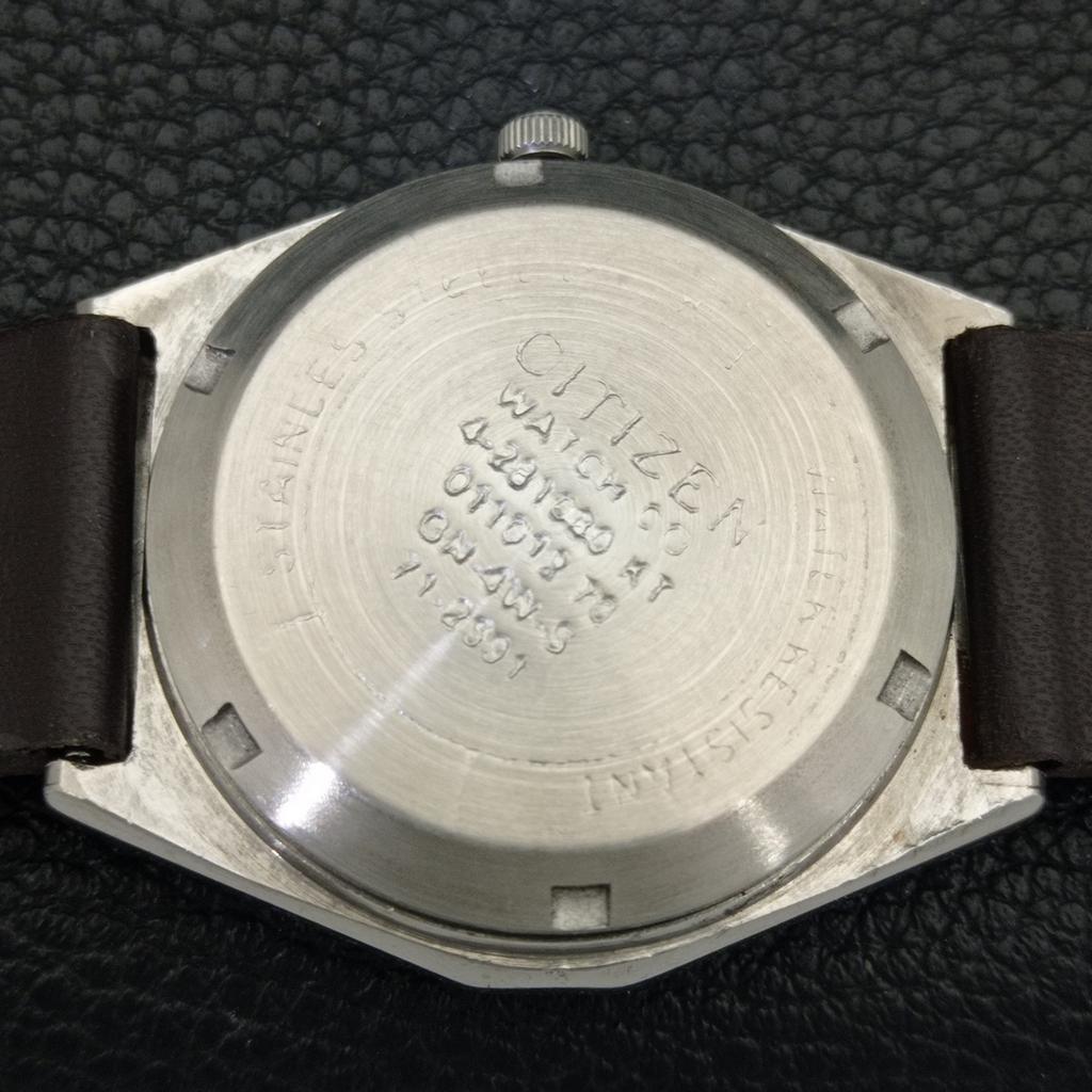 Citizen AUTOMATIC 8200 VINTAGE JAPAN MENS SILVER COLOR DIAL WATCH A702764-1 R210-a702764