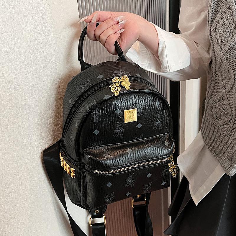 Premium Printing Trend Travel Portable Small Schoolbag Temperament Light Luxury Fashionable Rivet Pu Backpack