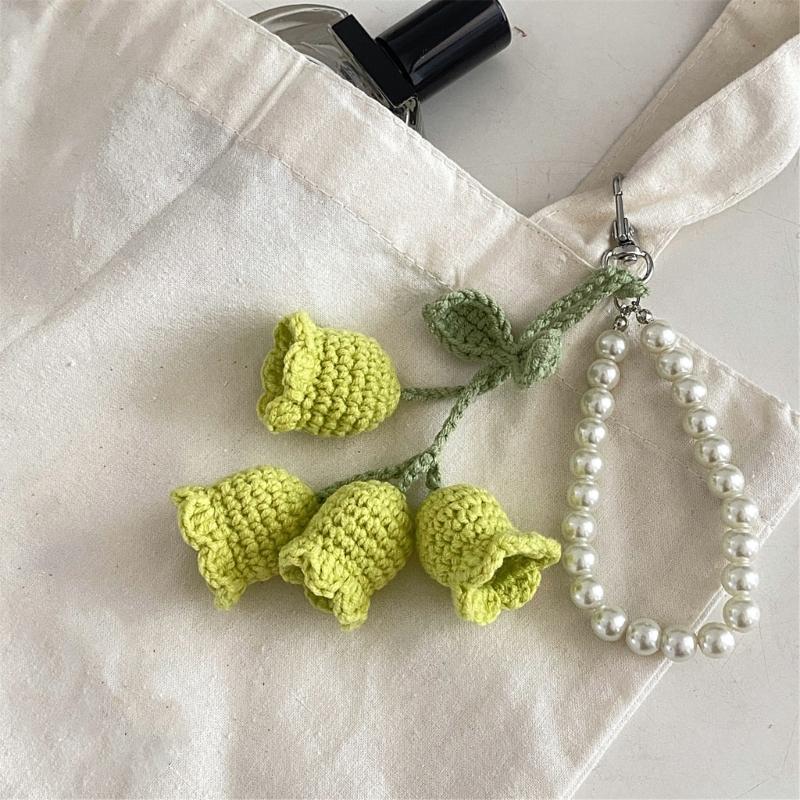 Breloc cu flori croșetate atrăgător, tricotat manual, cu flori, pandantiv, perle, bijuterii pentru chei și rucsacuri