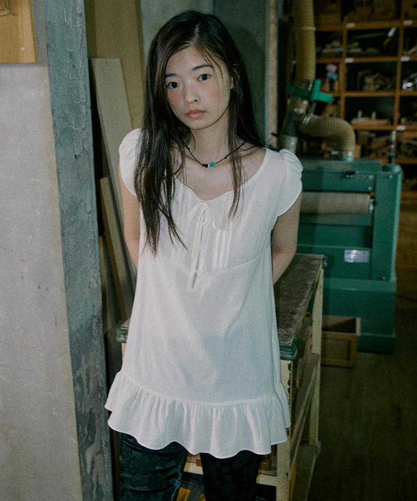 HOKUSPOKUS Sheer Pintuck Blouse_White