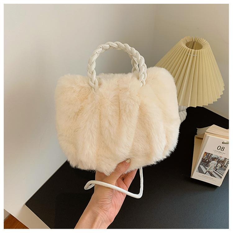 2025 Autumn and Winter Fashion New Plush Cloud Bag Folds Simple Temperament Crossbody Portable Small Square Bag