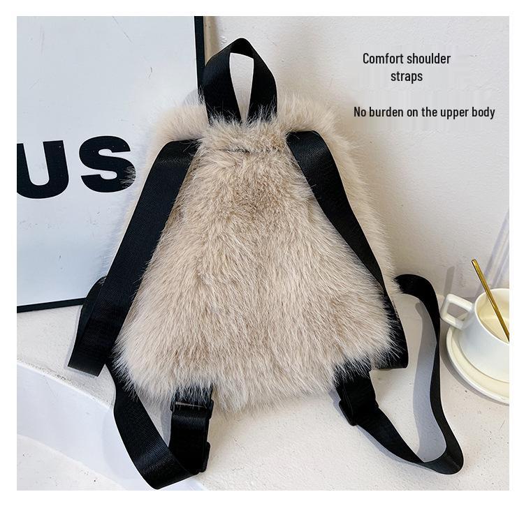 Cute Cartoon Plush Handbag: New 2020 Furry Shoulder Crossbody Bag for Autumn and Winter.