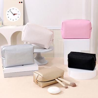 Instrumente și Accesorii – Truse și huse cosmetice