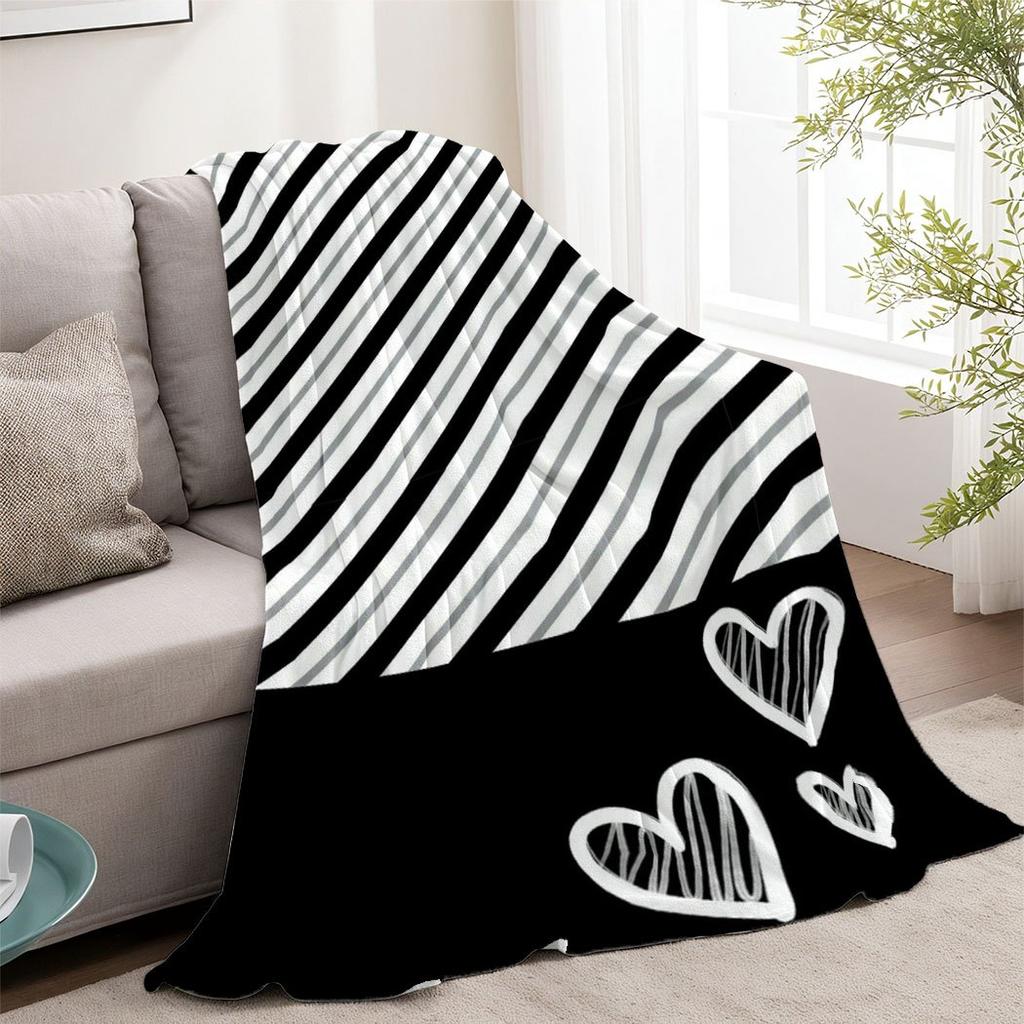 Black & White Stripe Flannel Throw Blanket – Charming Heart Design, Soft Cozy Fleece for Home, Office, Sofa & Car All-Season Use
