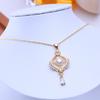 LSOOYH Collane di Gioielli con Perle d'Acqua Dolce Naturali per Donna Elegante Pendente a Fiore Color Oro Regalo di Compleanno