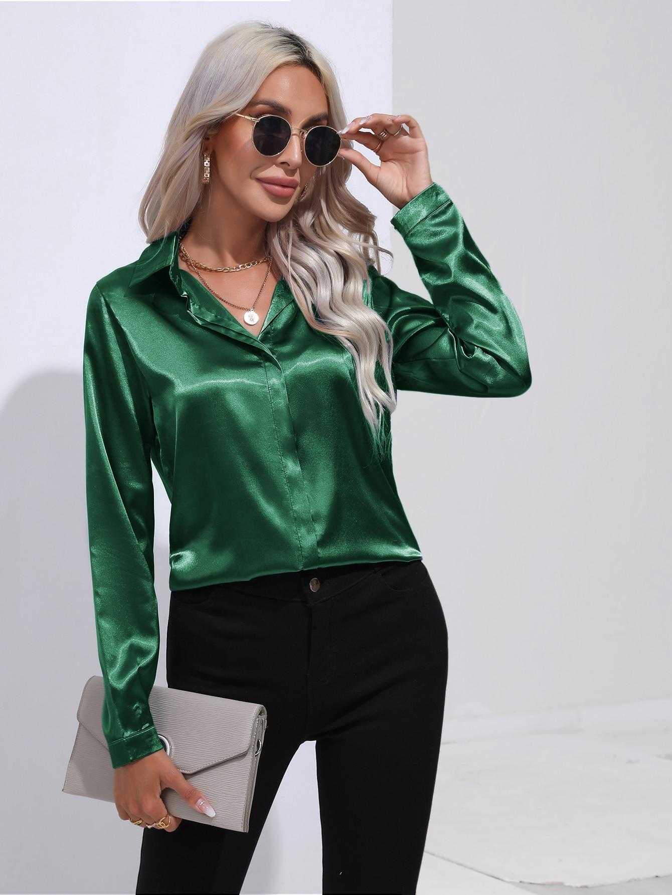 

Blusas Офісна жіноча біла сорочка Модна осіння повсякденна верхня атласна сорочка Однотонна вільна повсякденна шовкова жіноча блузка Одяг 28548 XL темно-зелений колір