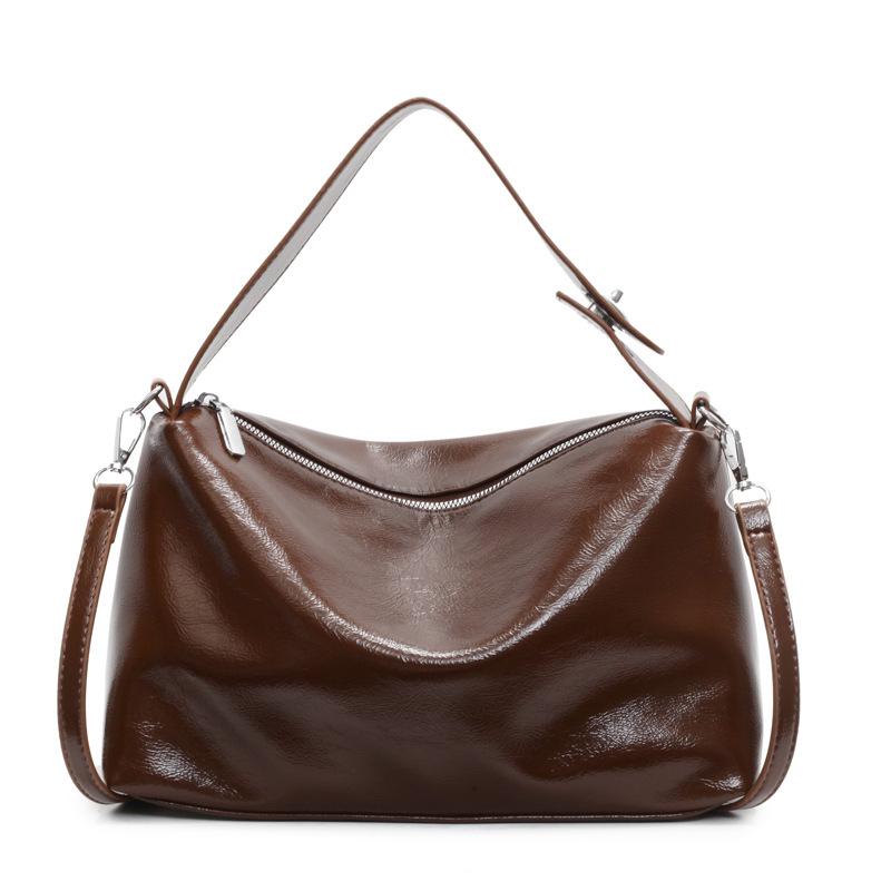 

Stylish and simple niche tote bag commuting large capacity high-end single shoulder crossbody handbag new bag women s bag темно-коричневого