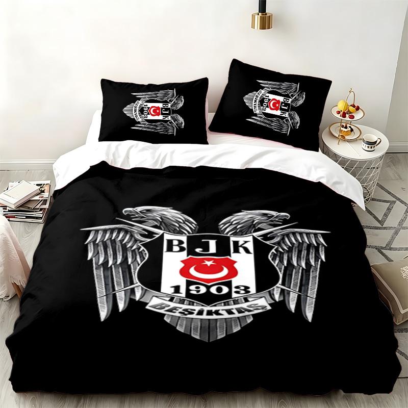 Besiktas JK 3-teiliges Set Perfekt für das Schlafzimmer Gemütliches Bettwäsche-Set enthält einen Bettbezug und zwei Kissenbezüge Ideales Geburtstags- oder Weihnachtsgeschenk