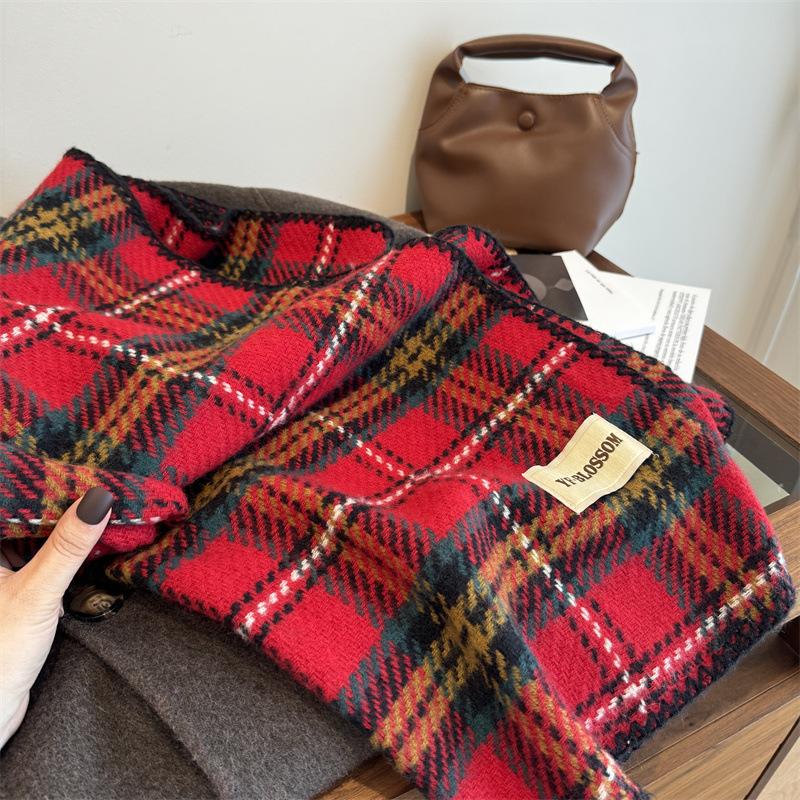 Autumn and winter warm scarf British Christmas plaid red scarf for couples and couples to increase shawl scarf