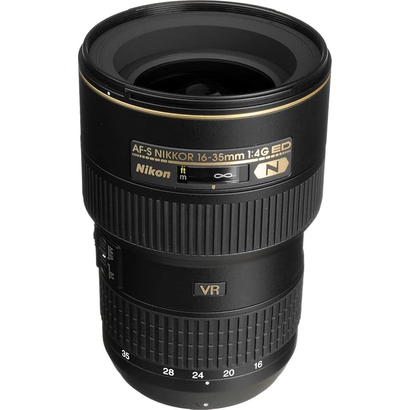 

Nikon wide angle zoom lens AF-S NIKKOR 16-35mm f/4G ED VR Full size compatible