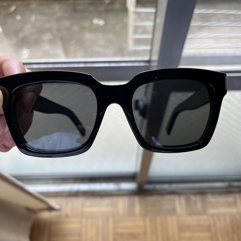 [USED] Hiroomi Tosaka wears Saint Laurent sunglasses BOLD1 002